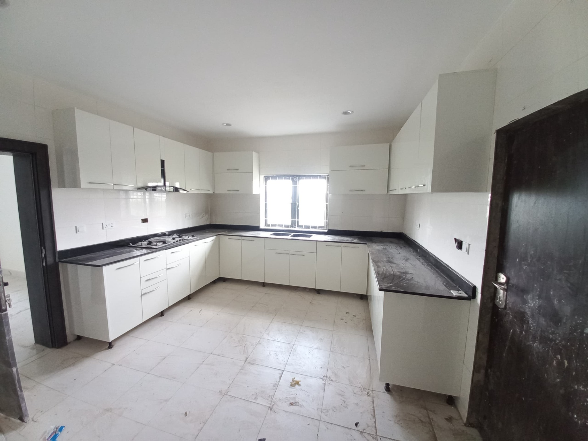 Light-Finish Kitchen, temporary portfolio concept